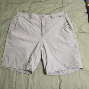 Simms Men's Superlight Fishing Shorts Size 36 Grey Nylon Small Stain See Pics